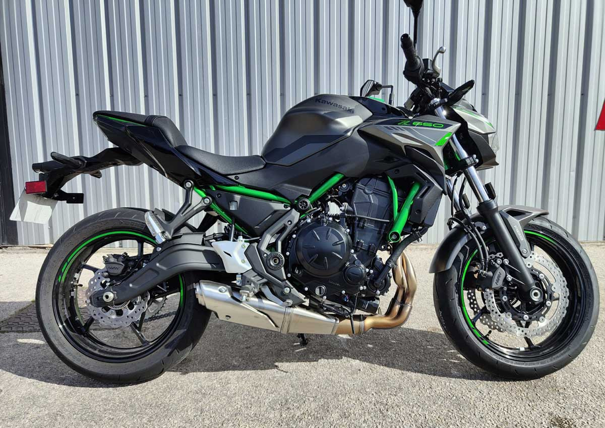 motorcycle rental Kawasaki Z 650