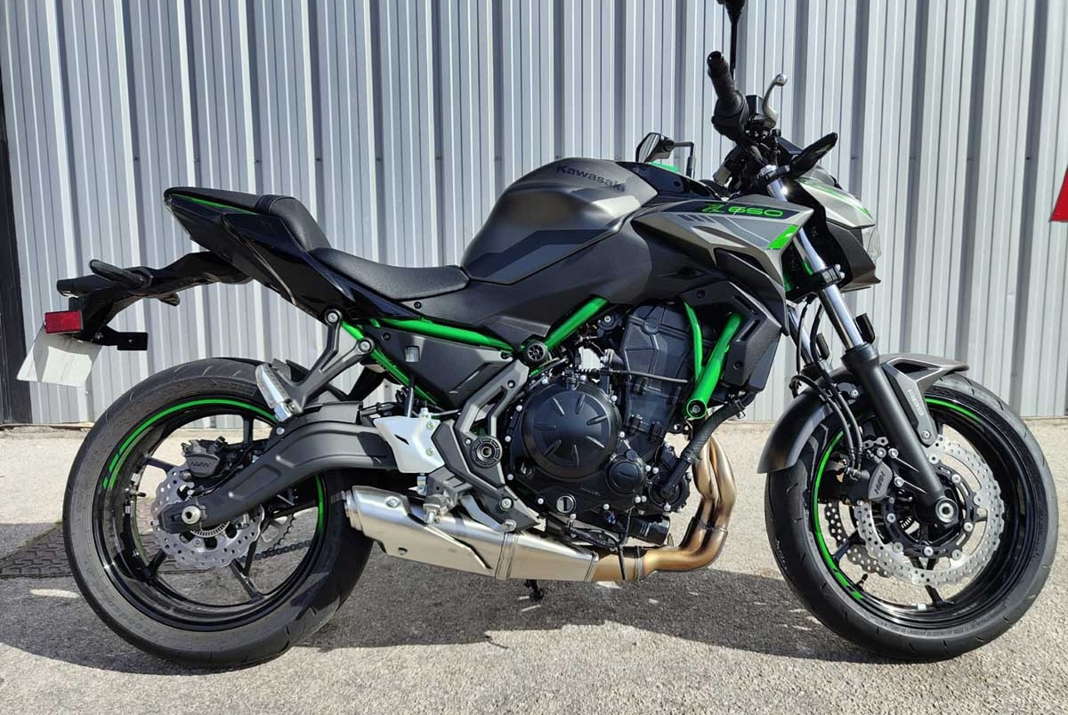 location moto Kawasaki Z650 RS