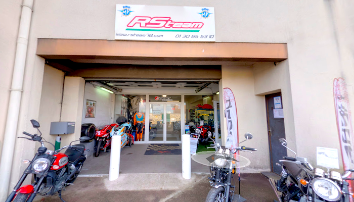 motorcycle rental RSTEAM