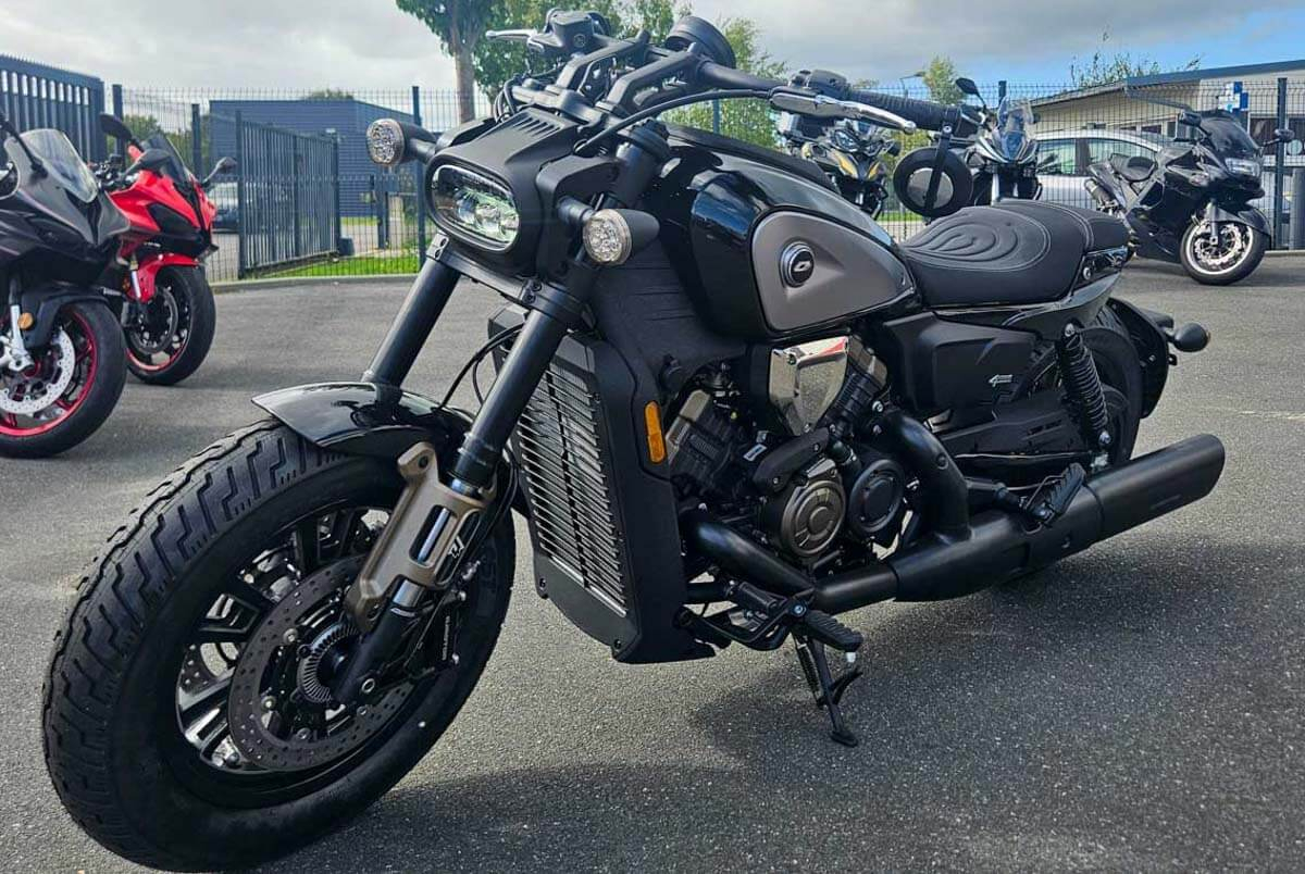 motorcycle rental SRV