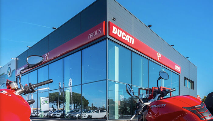 motorcycle rental Ducati Fréjus
