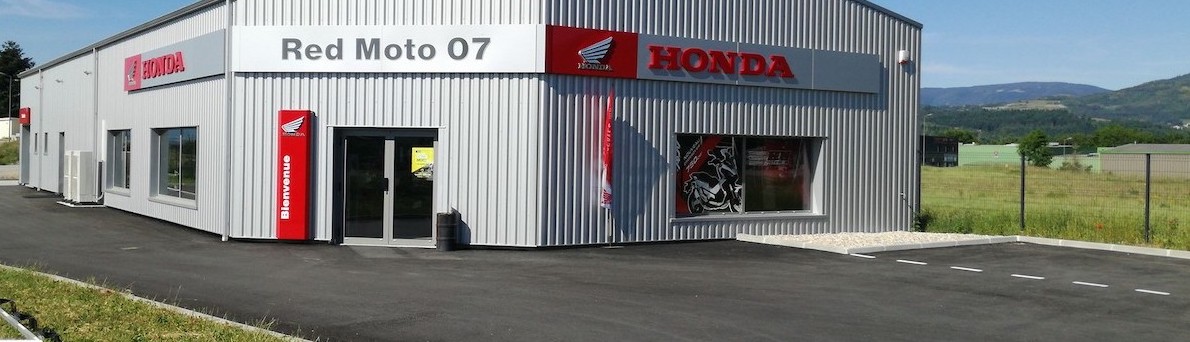 motorcycle rental Red Moto 07