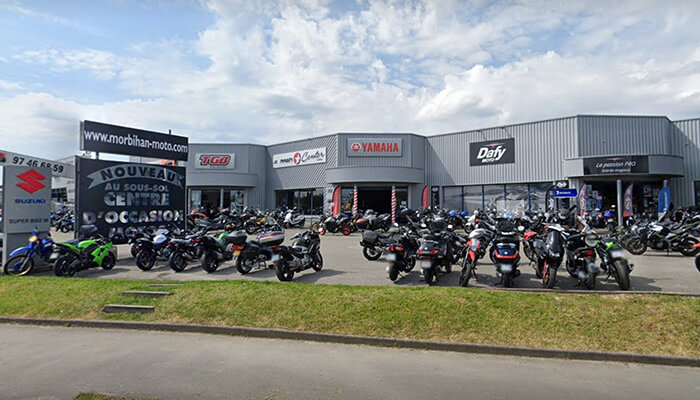 motorcycle rental Vannes Array