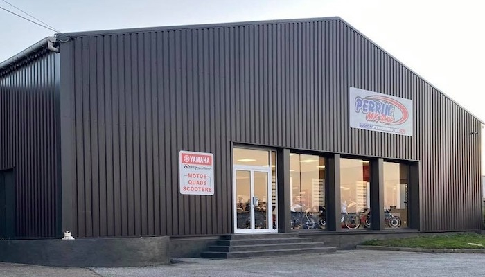 motorcycle rental Evreux Array