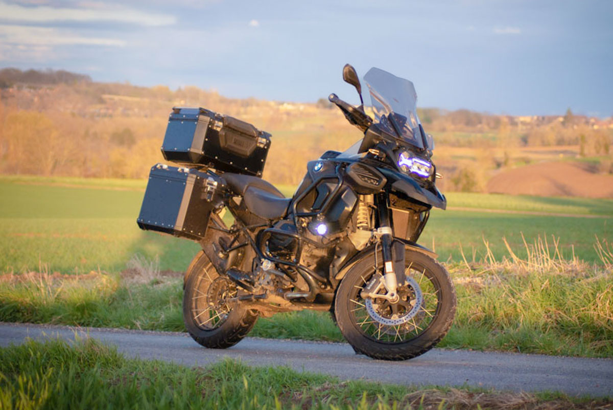 motorcycle rental BMW R GS