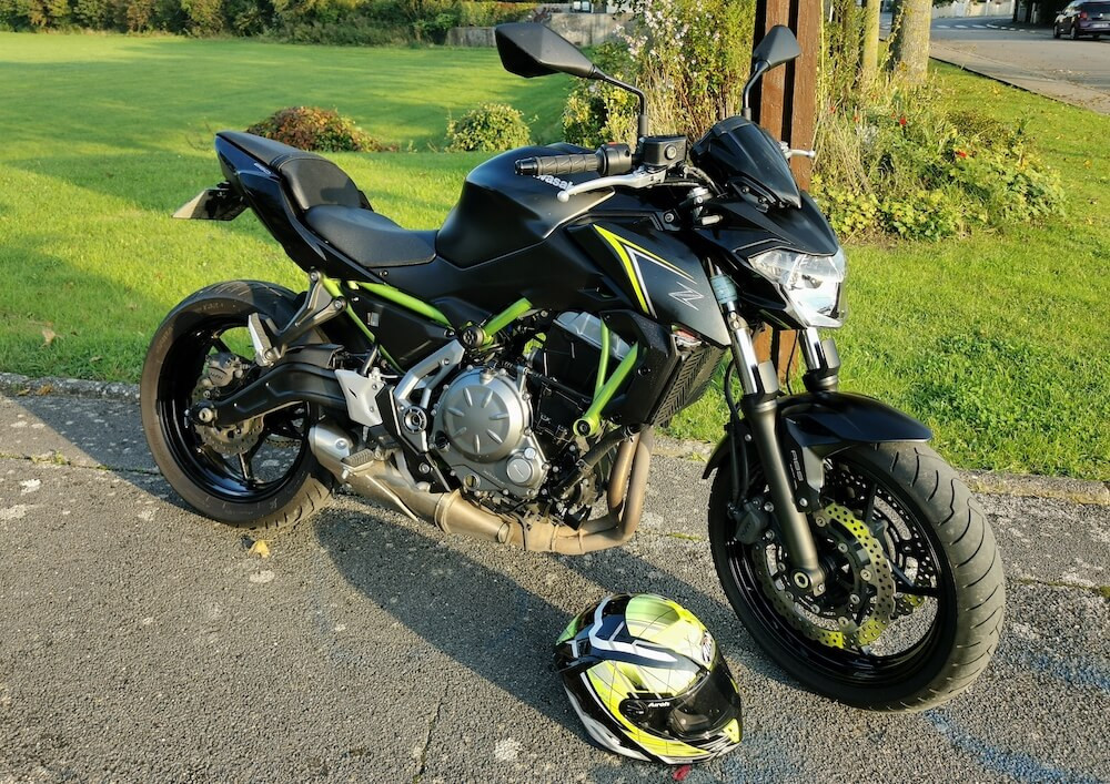 Location moto Laval Kawasaki Z900 2