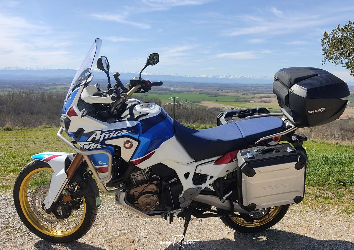 Location moto Rennes Honda CB 650 R 3