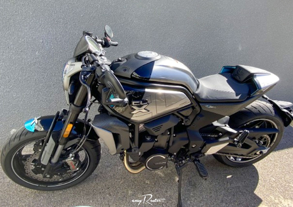 location moto Cholet Kawasaki Z 900  14886