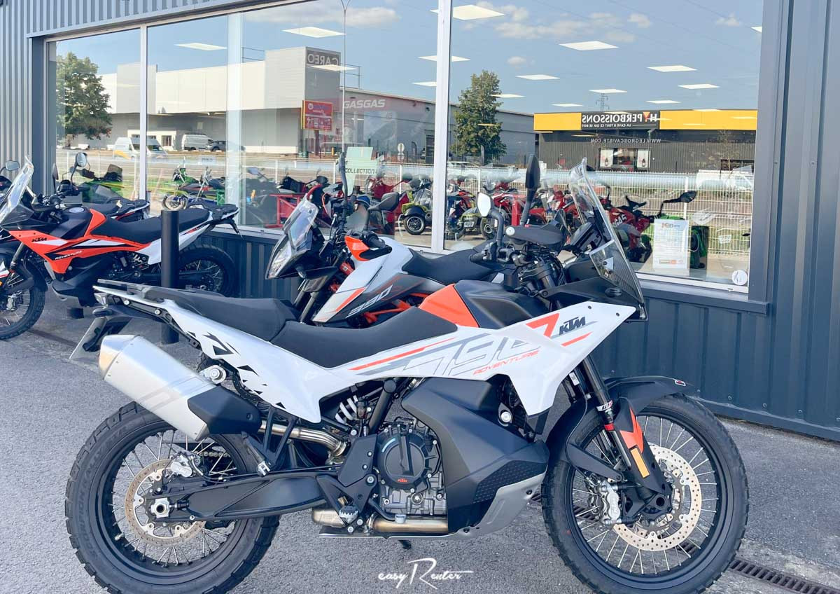 location moto Vannes KTM 890 Adventure A2 15293