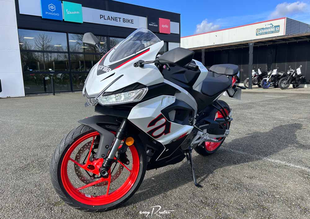 Location moto Mayenne Aprilia Shiver 900 2