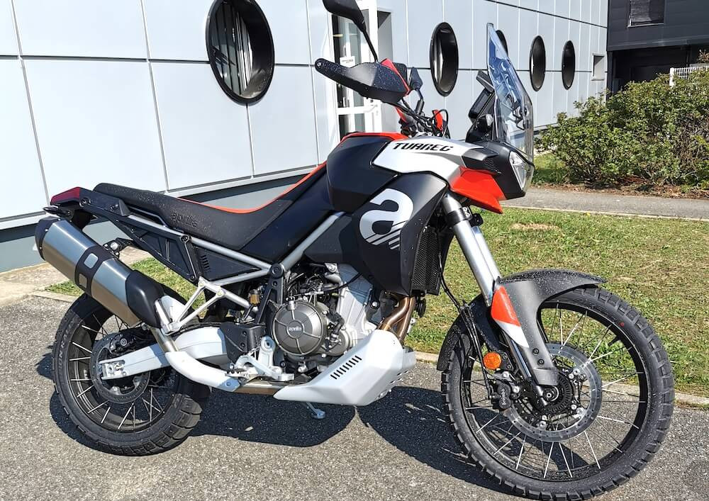 location moto Mulhouse Aprilia TUONO 660 A2 15033