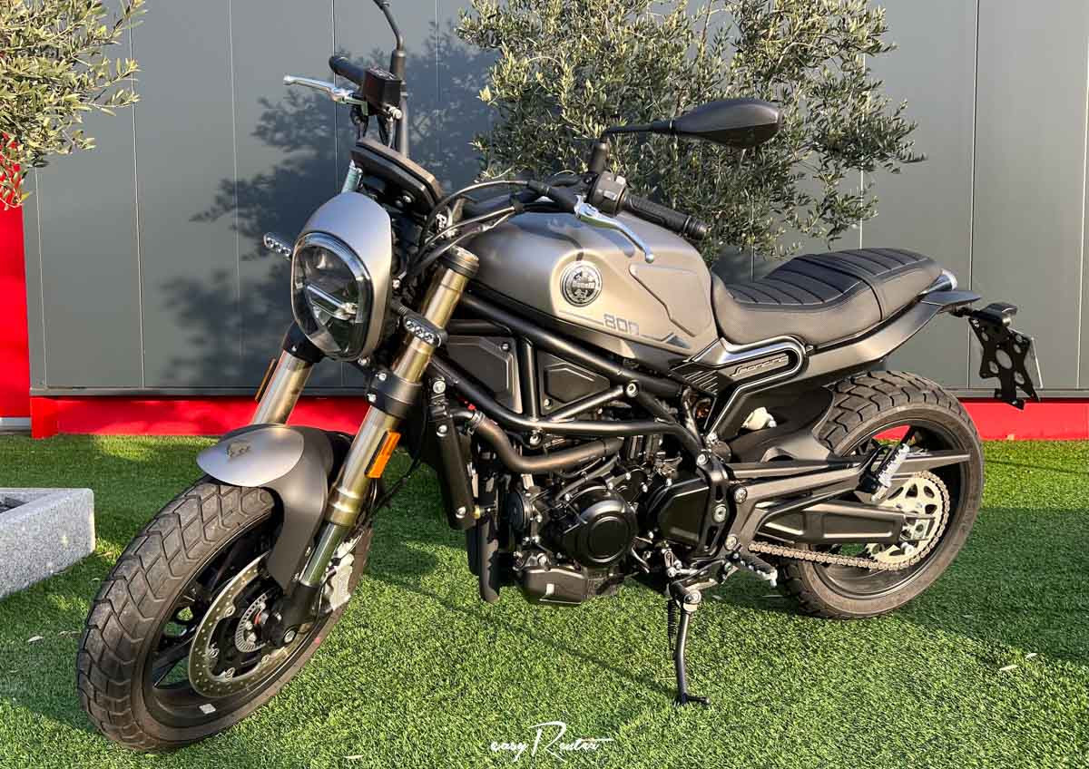 location moto valence Benelli leoncino 500 A2 2