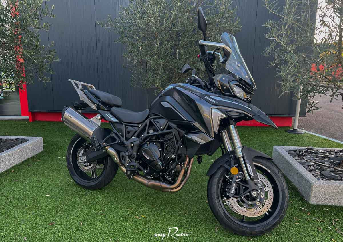 location moto valence Benelli leoncino 500 A2 2