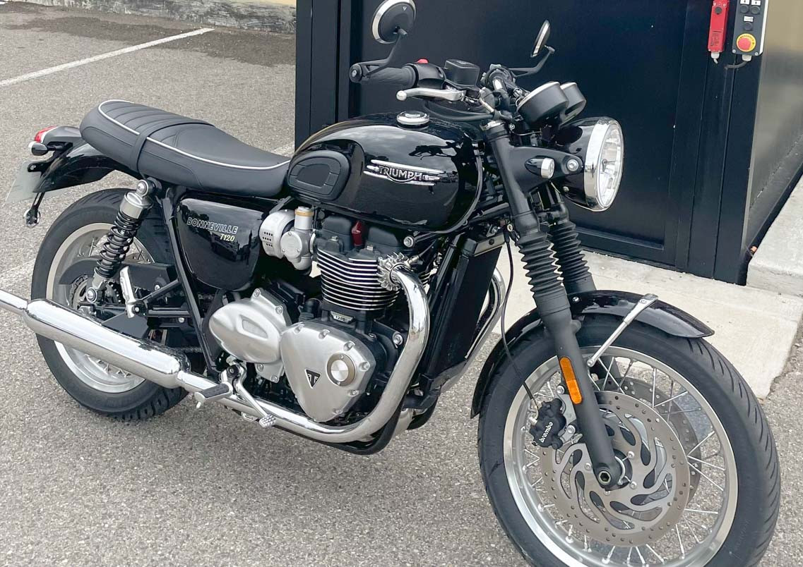 Location moto Rouen Triumph 800 tiger XCA