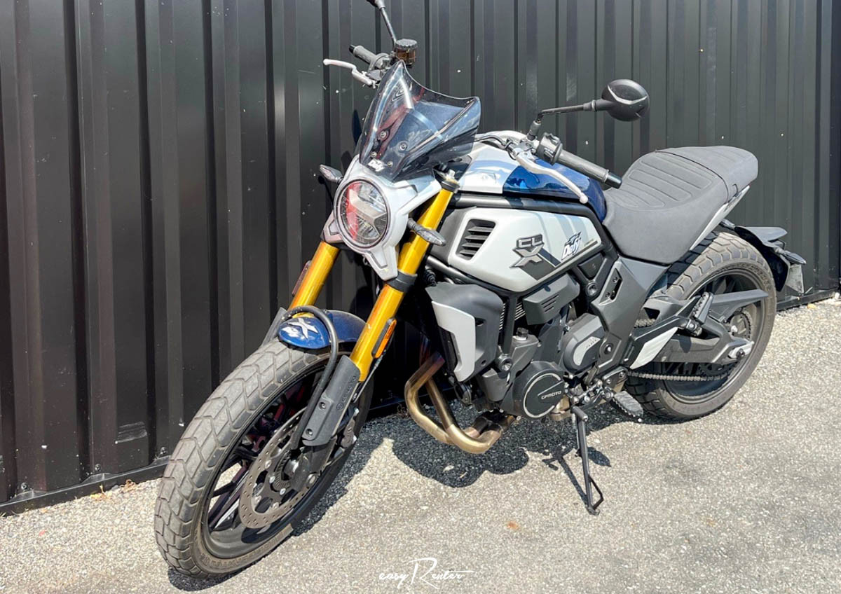 Location moto Pau KTM 790 Duke L 1