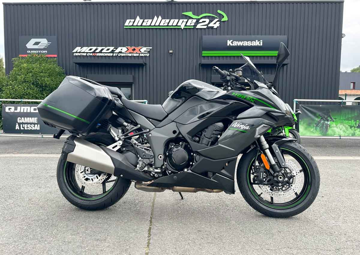 Location moto La Rochelle Kawasaki Z 900 RS 1