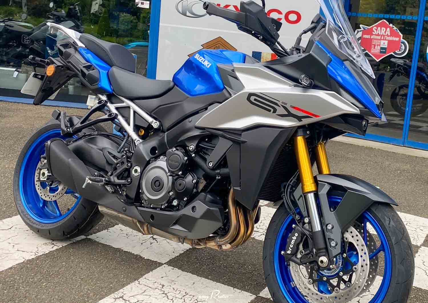 location moto Cholet Kawasaki Z 900  14886