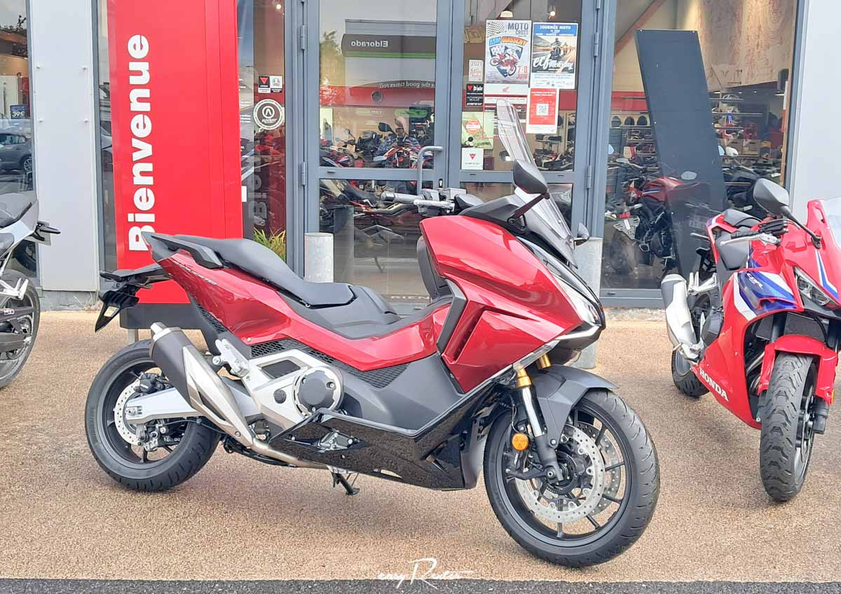 location moto Brest Honda Africa Twin 2