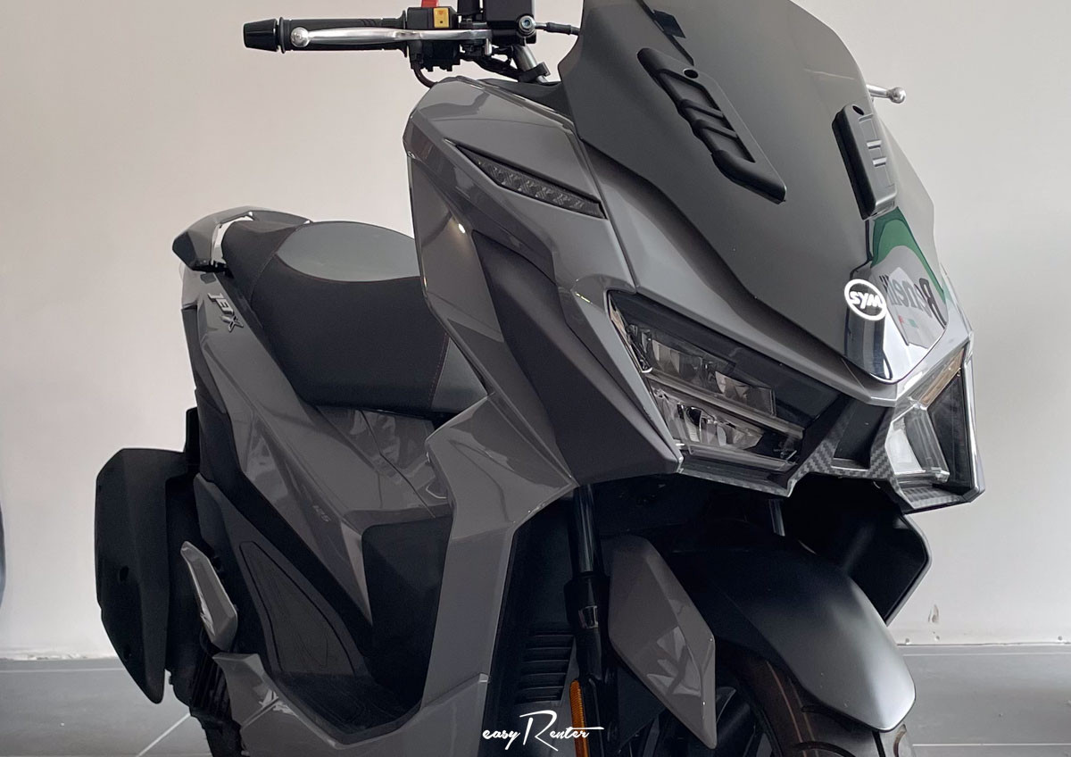 Location moto Benelli Trek 502 0