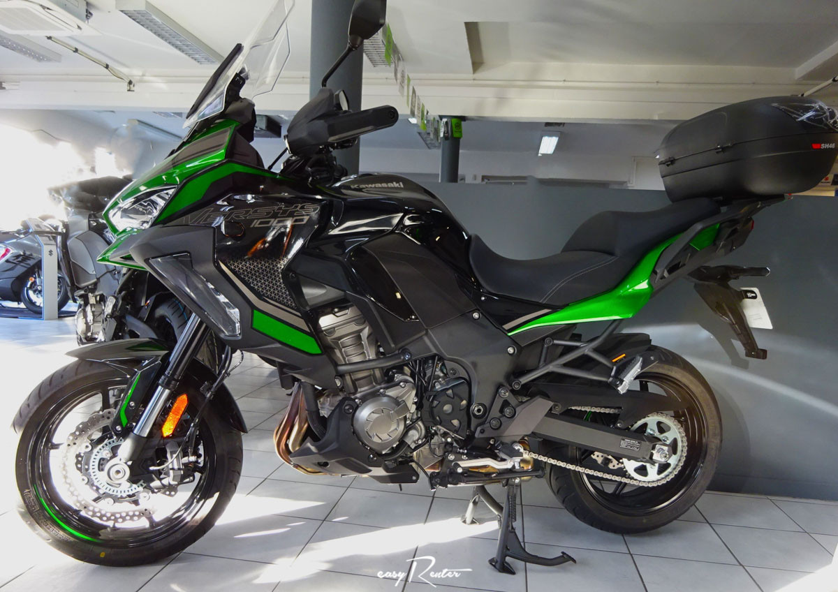 Location moto La Rochelle Kawasaki Z 900 RS 1
