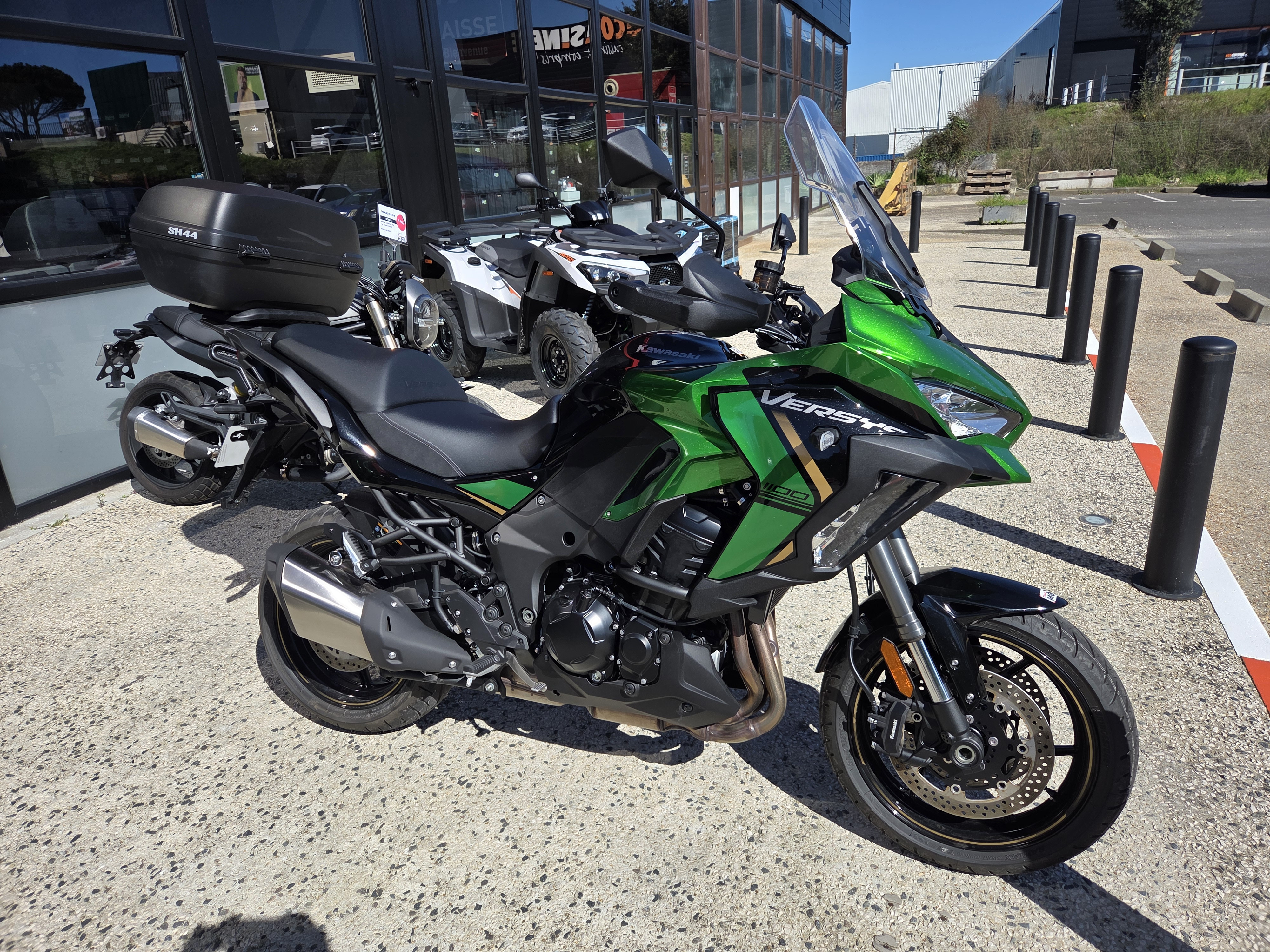 location moto Lorient Kawasaki Z 900 FULL 2021 15072