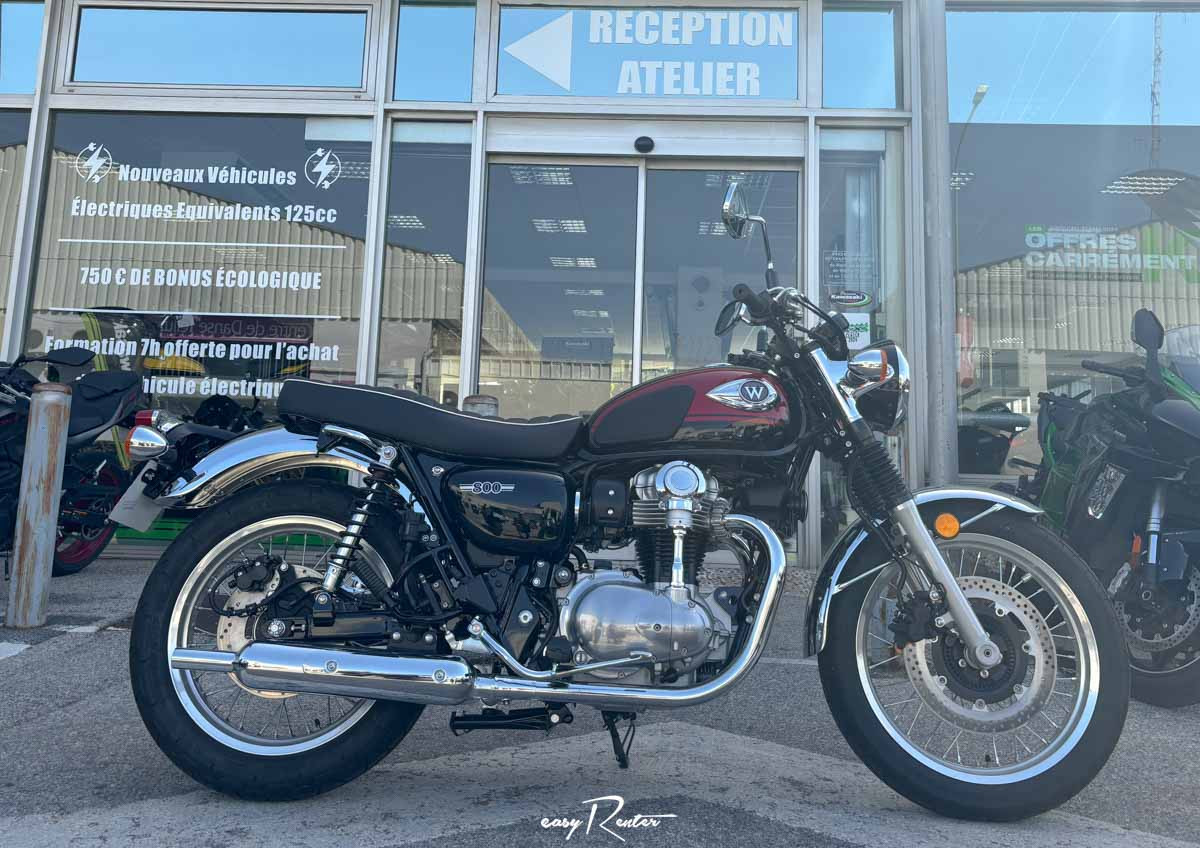 Location moto La Rochelle Kawasaki Z 900 RS 1