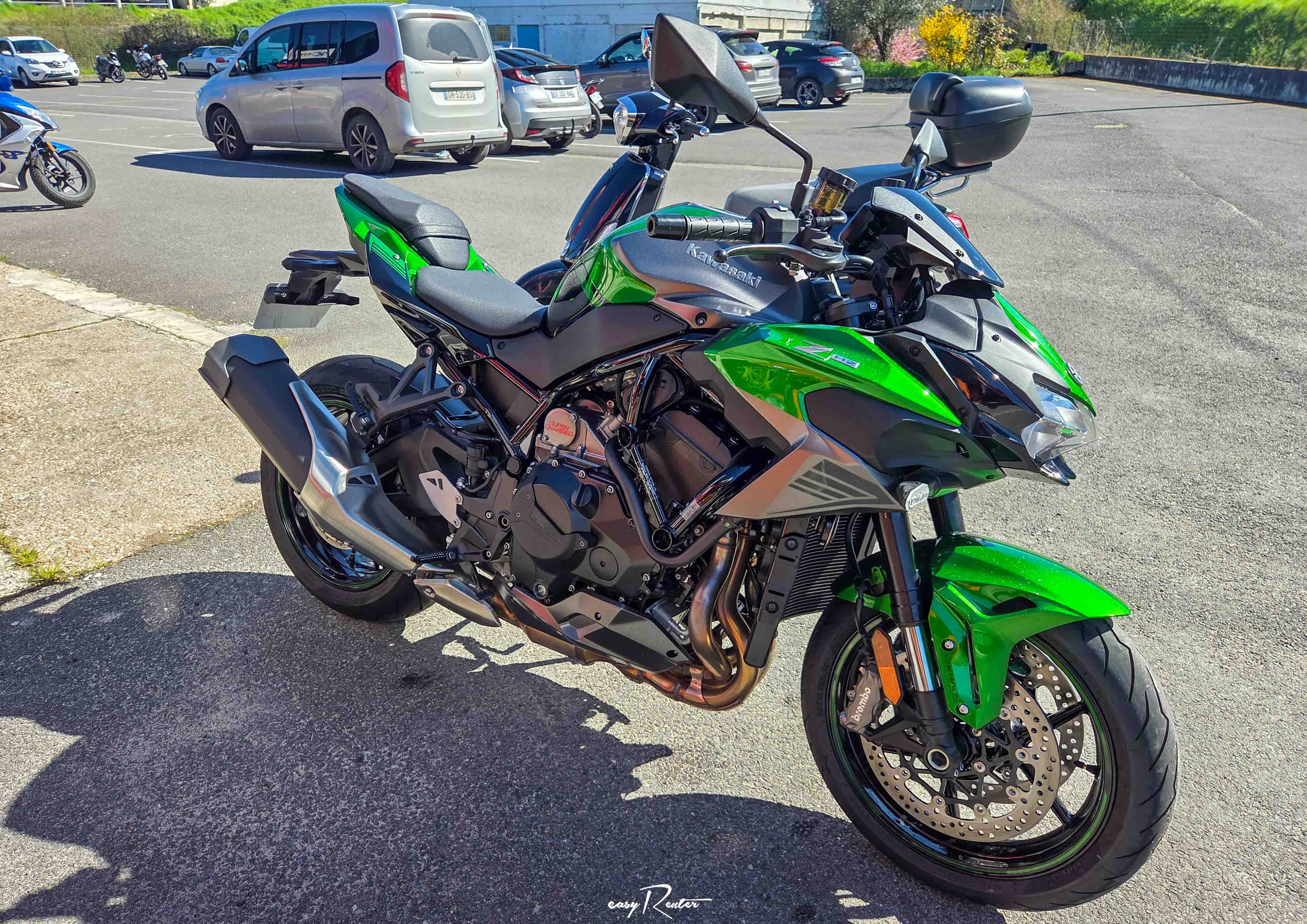 location moto Lorient Kawasaki Z 900 FULL 2021 15072