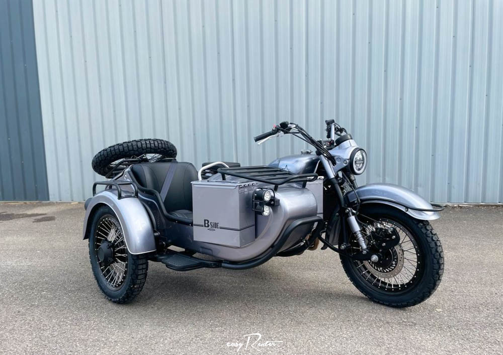 location moto royan Honda CB125R 2