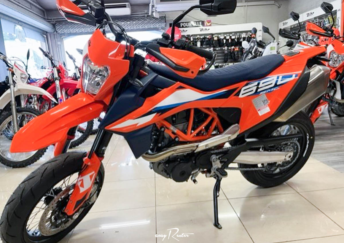 Location moto Pau KTM 790 Duke L 1