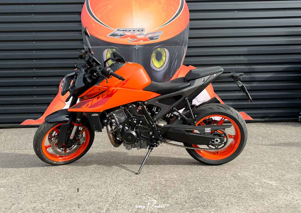 location moto le mans Ktm 790 Duke 1