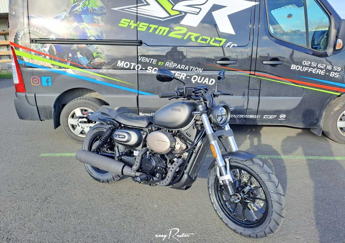 Location moto Benelli Trek 502 0