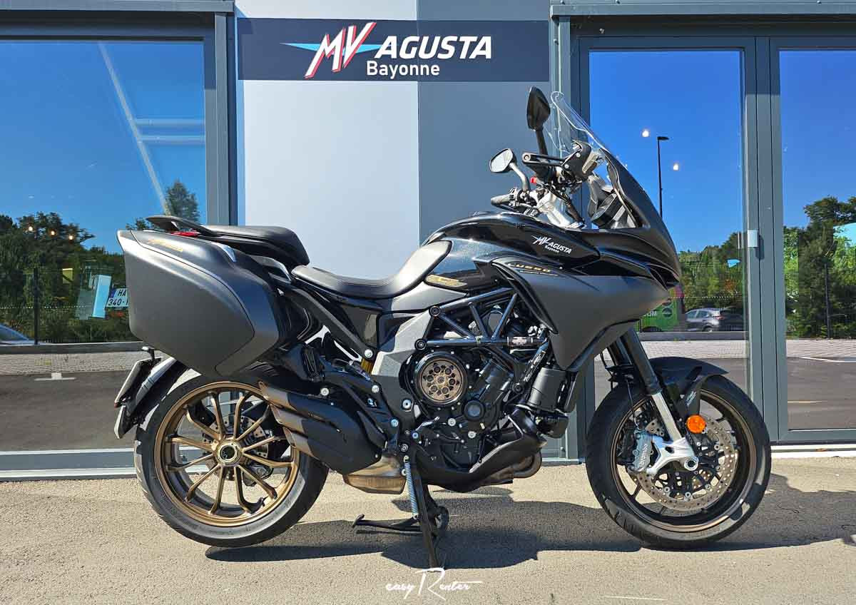 location moto Ondres MV Agusta Turismo Veloce 800 Lusso 1