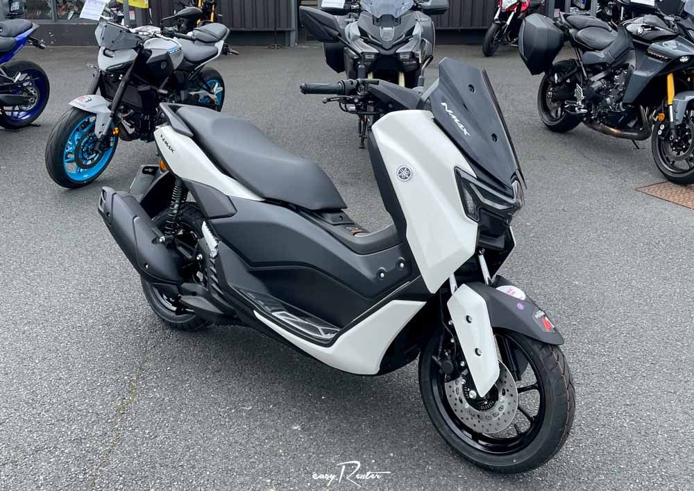 location scooter Aix-en-Provence yamaha tmax 2