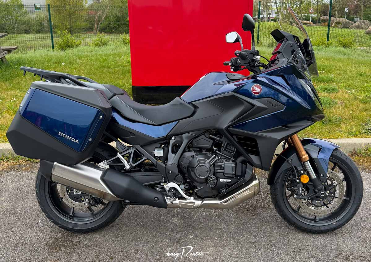 location moto Melun Honda NT1100 DCT 1