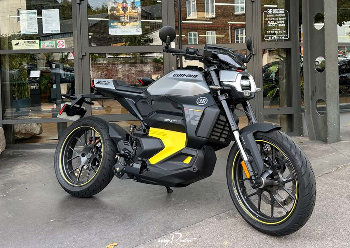 Location moto Annecy Kawasaki 1000 Versys 4