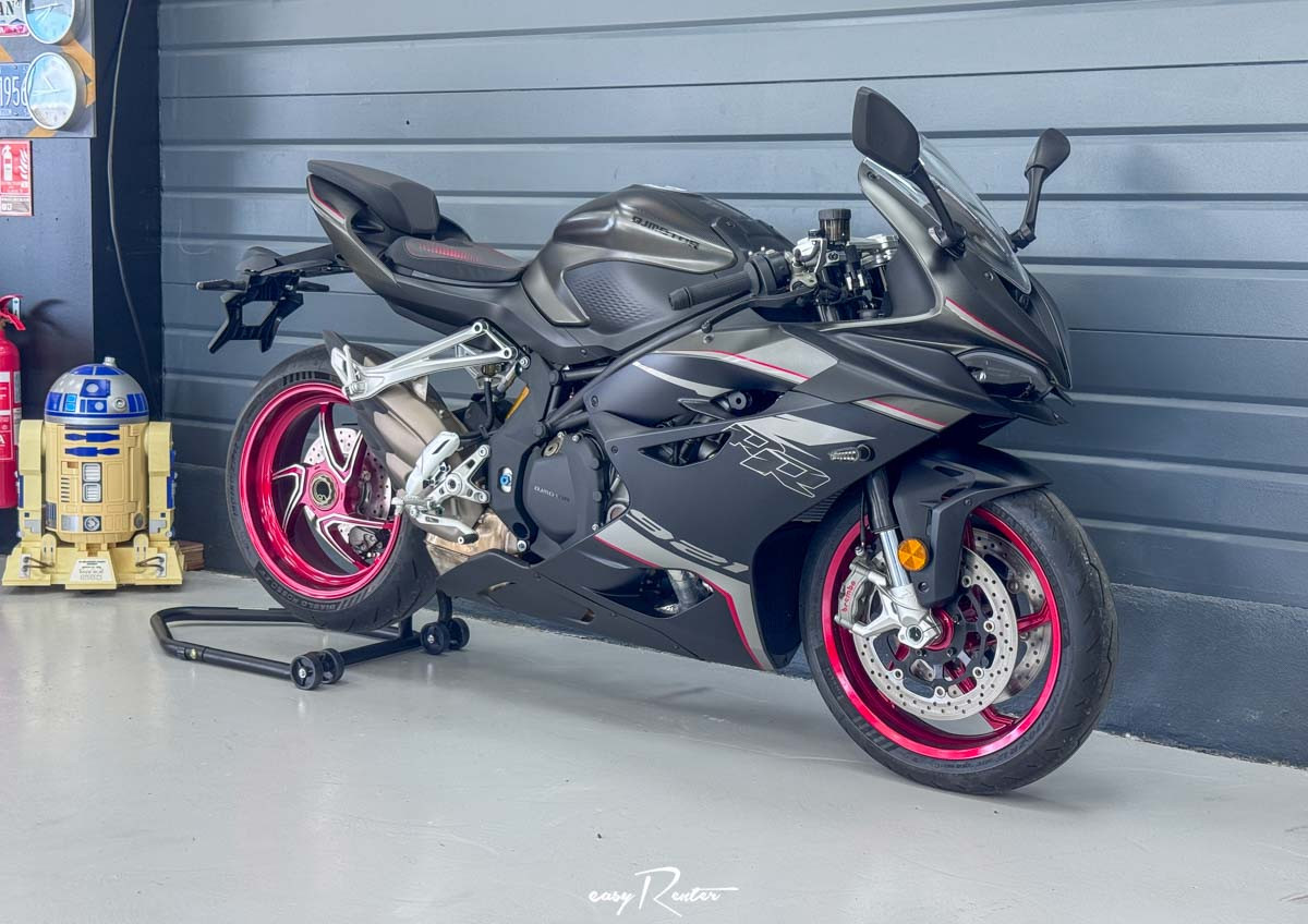 location moto Suzuki GSX-S 1000