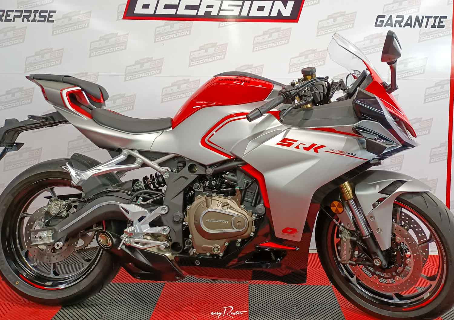location moto valence Benelli leoncino 500 A2 2