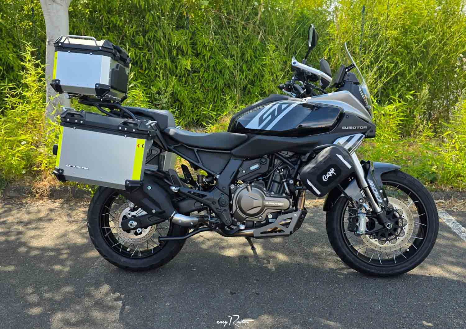 Location moto Pau KTM 790 Duke L 1