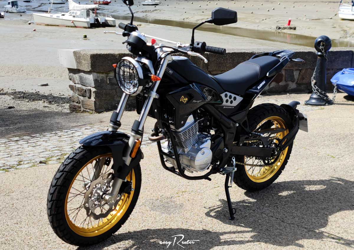 Location moto Pau KTM 790 Duke L 1