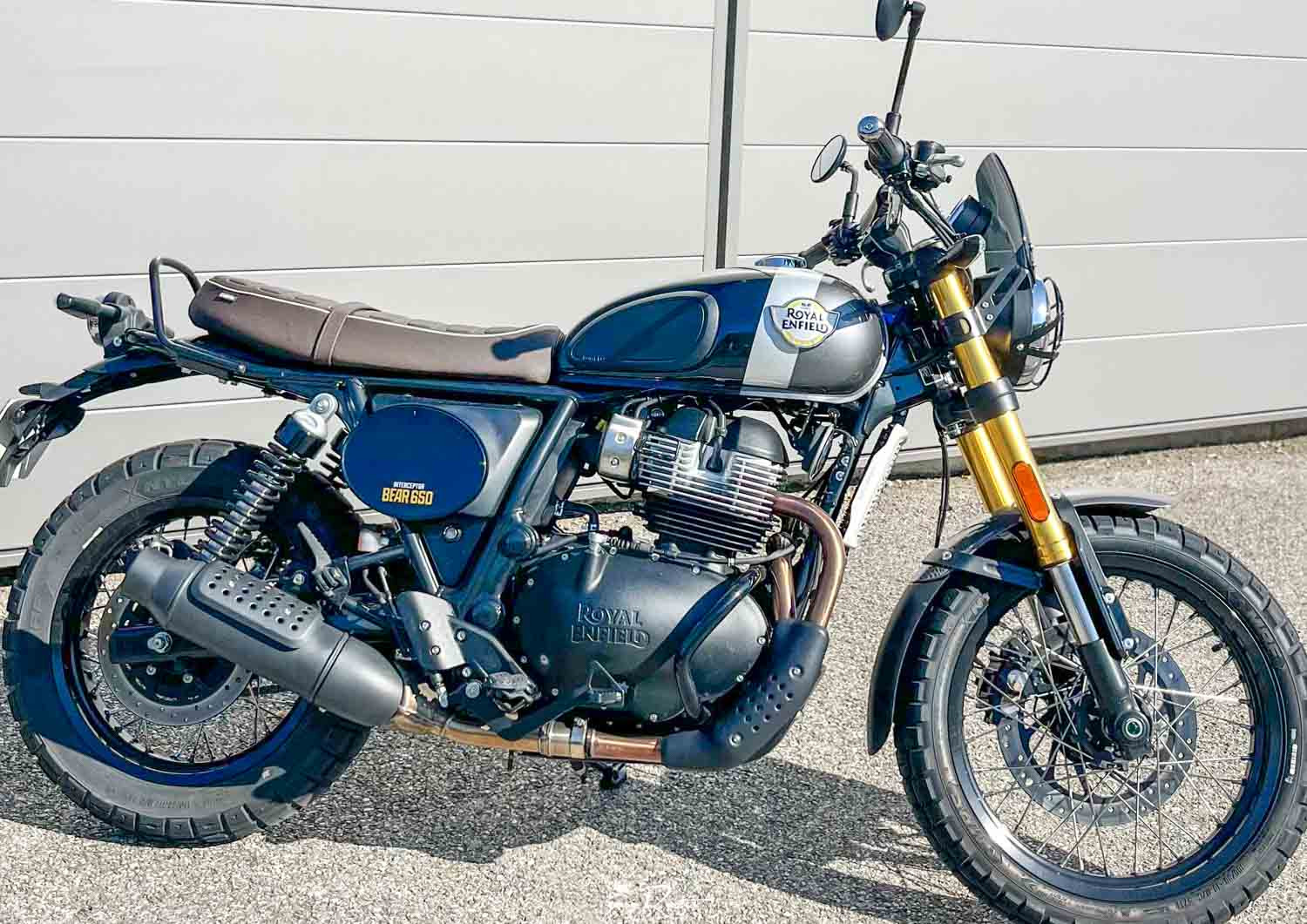 location moto Grenoble Royal Enfield 650 Bear A2 1