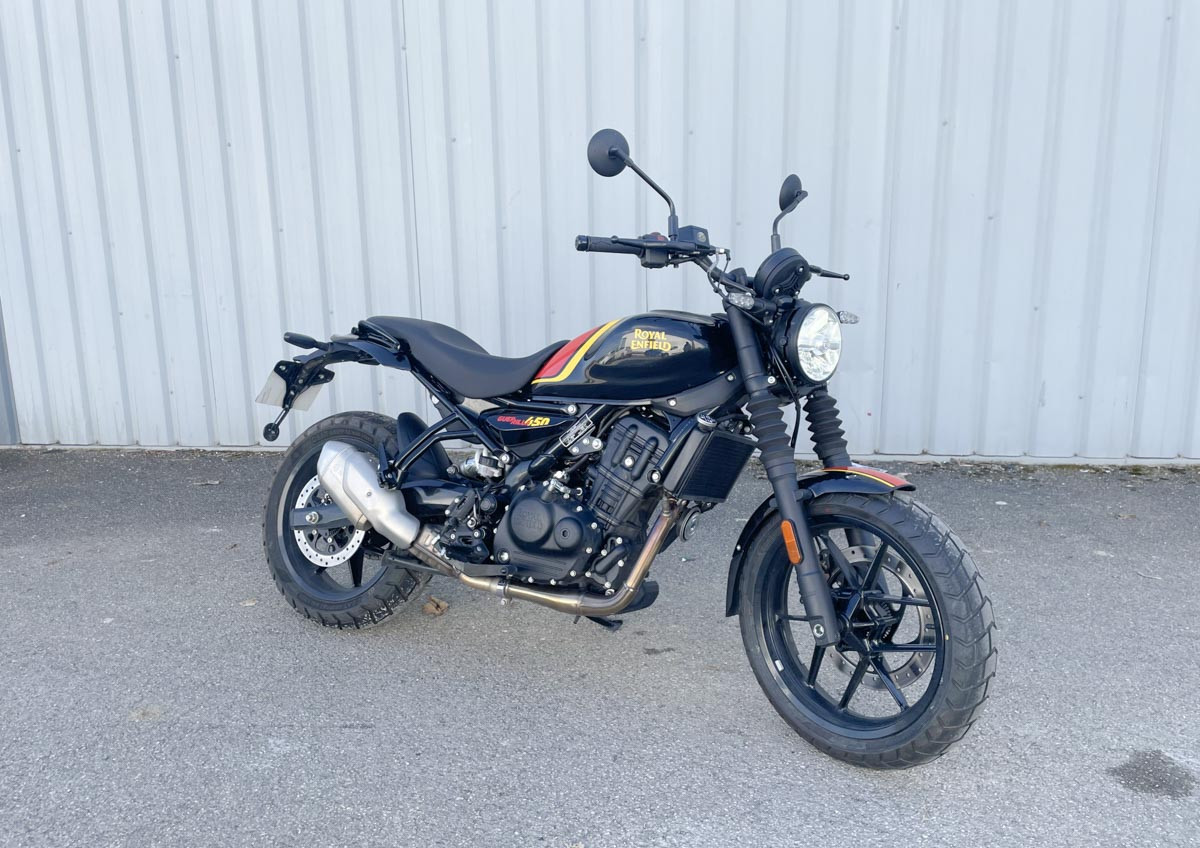 location moto royan Honda CB125R 2