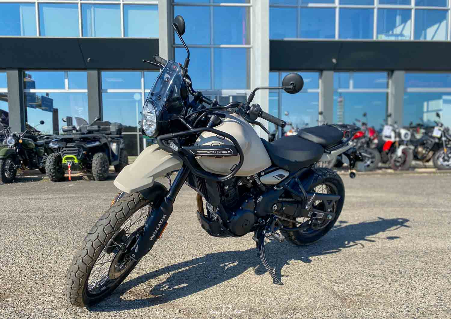 location moto royan Honda CB125R 2