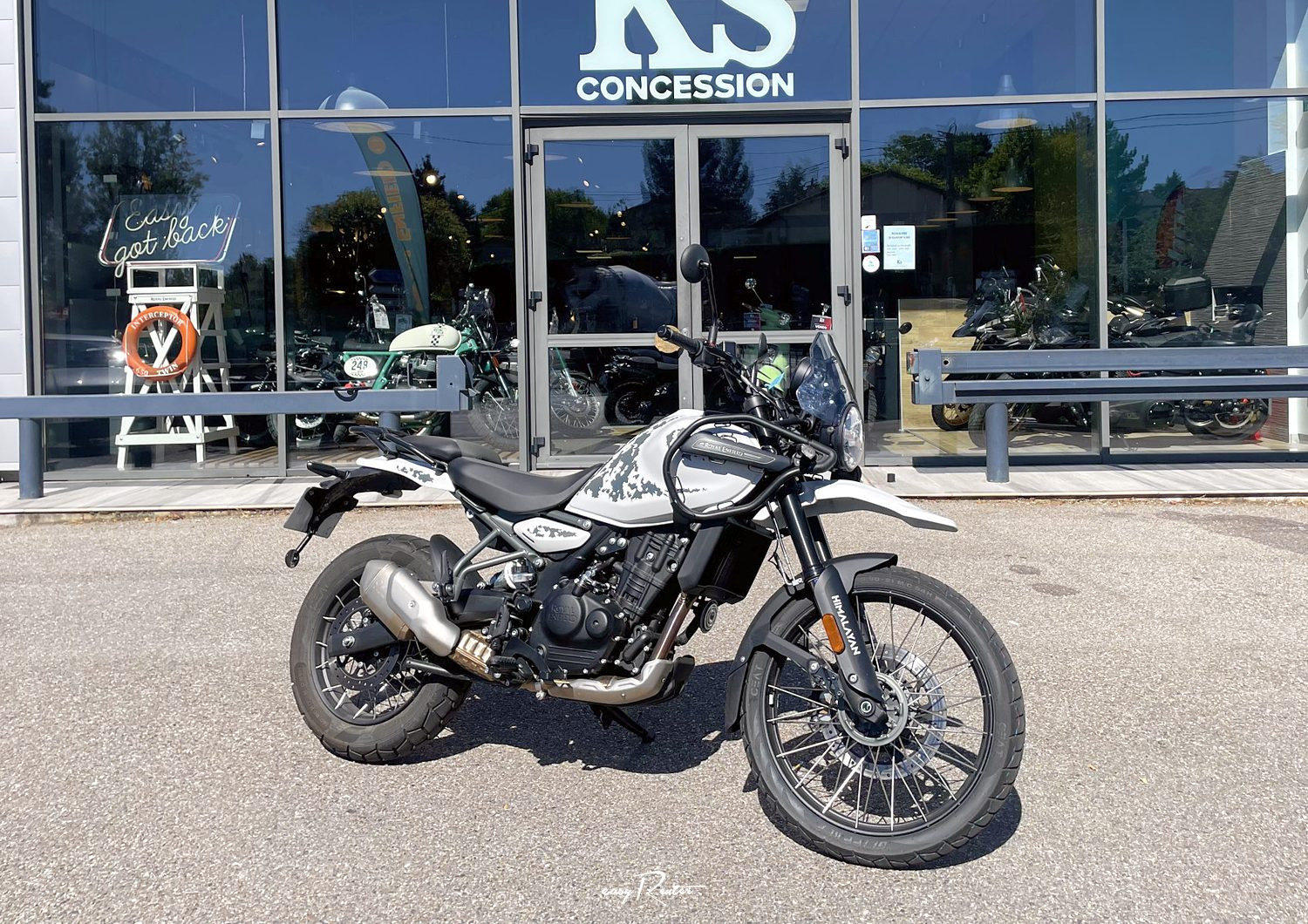 location moto Champagne-au-Mont-dOr Royal Enfield Himalayan 450 A2 1