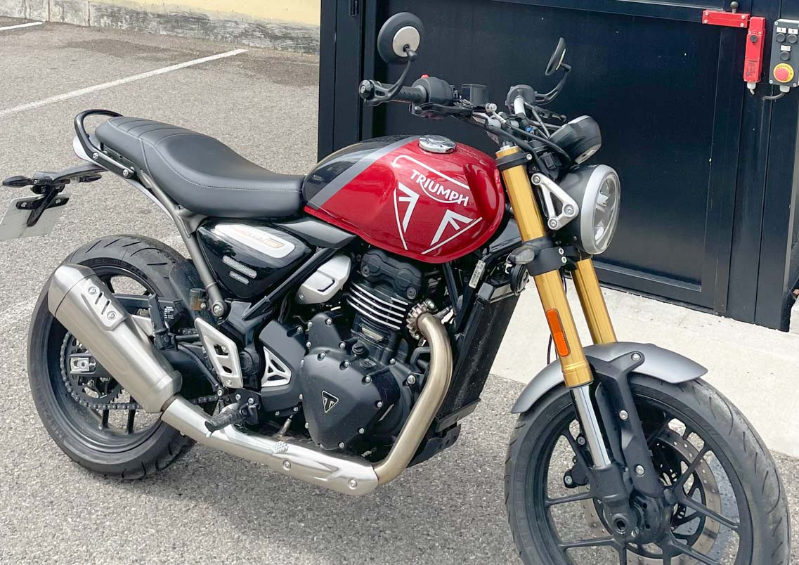Location moto Rouen Triumph 800 tiger XCA
