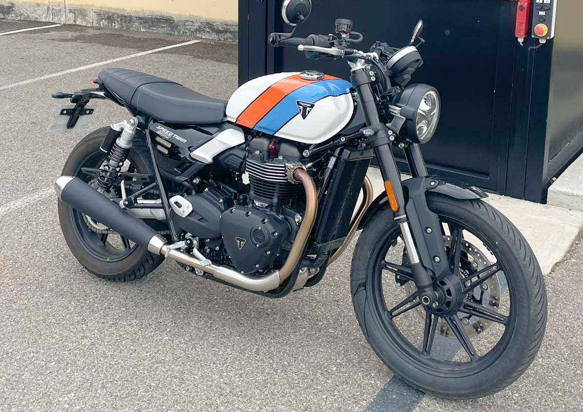 Location moto Rouen Triumph 800 tiger XCA
