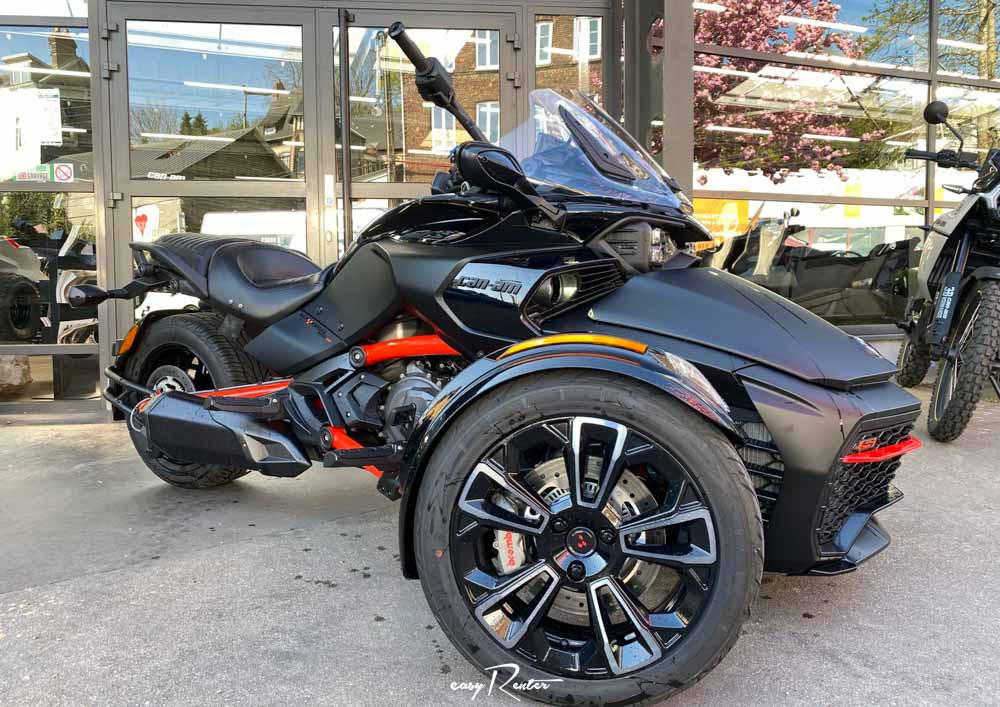 Location moto Annecy Kawasaki 1000 Versys 4