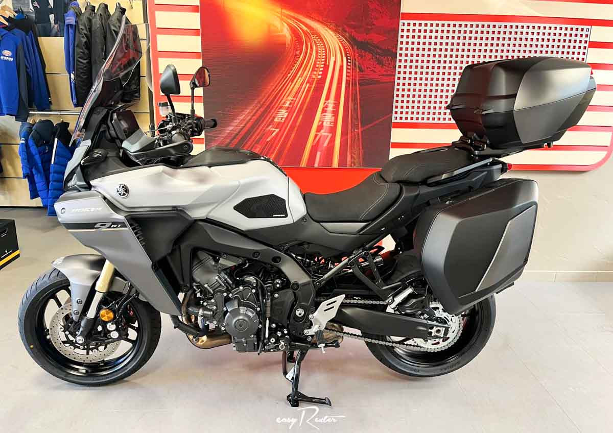 location scooter Aix-en-Provence yamaha tmax 2