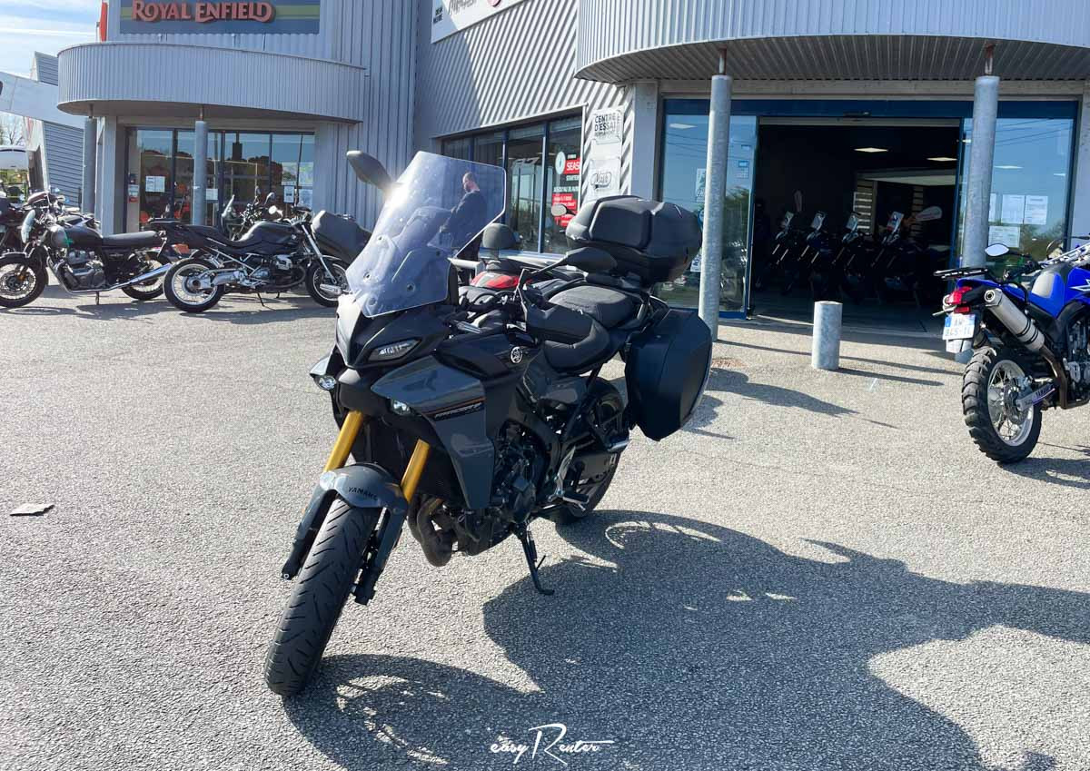 location moto Lorient Royal Enfield 650 Interceptor 14363