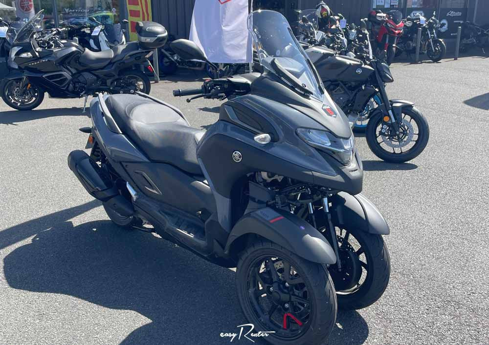 location scooter Aix-en-Provence yamaha tmax 2