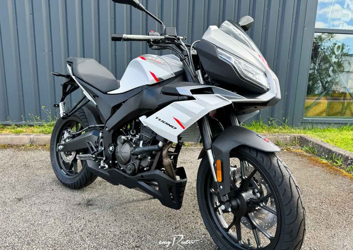 location moto Nancy Guzzi V85 Travel 14932